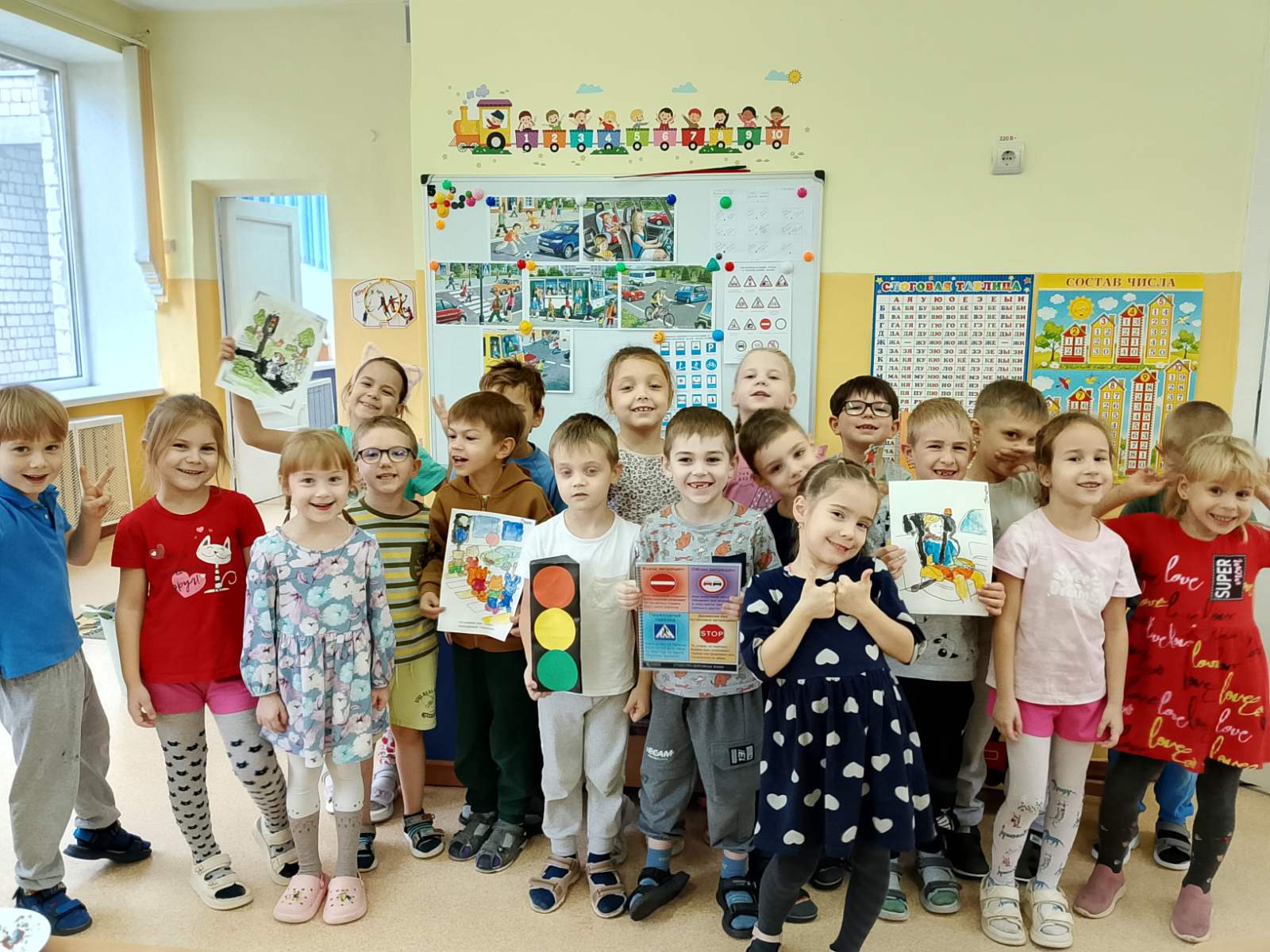 Подробнее о статье 🌸 ВЕСЕННИЕ КАННИКУЛЫ В ДЕТСКОМ САДУ 🌧️☀️